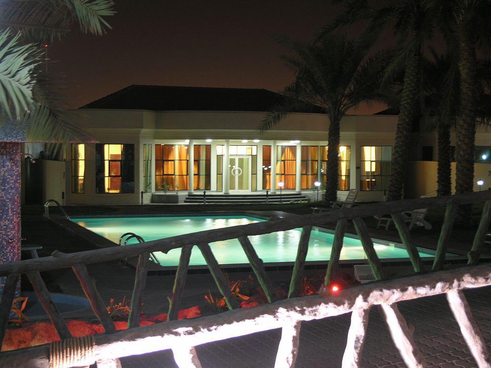 אום אל קוואיין Royal Residence Hotel Apartments מראה חיצוני תמונה