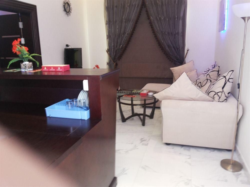 אום אל קוואיין Royal Residence Hotel Apartments מראה חיצוני תמונה