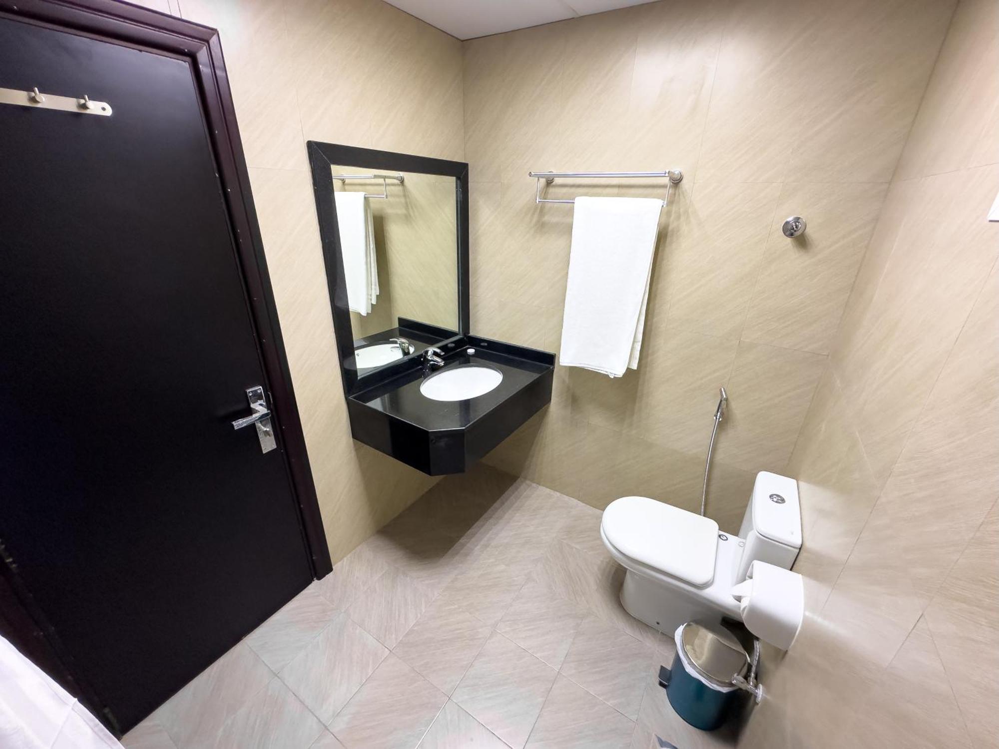 אום אל קוואיין Royal Residence Hotel Apartments מראה חיצוני תמונה