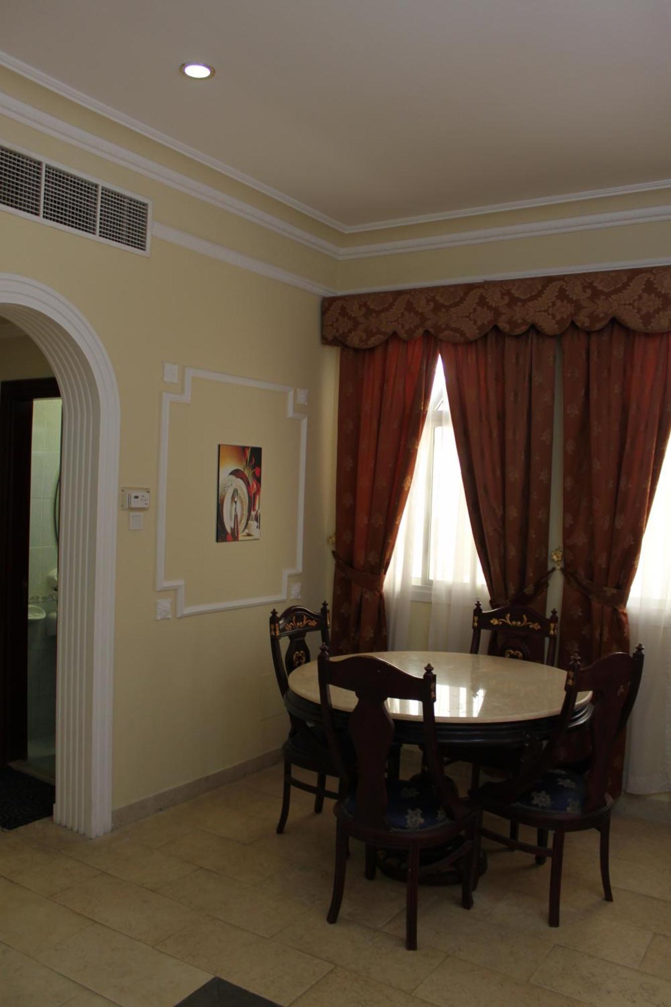 אום אל קוואיין Royal Residence Hotel Apartments מראה חיצוני תמונה