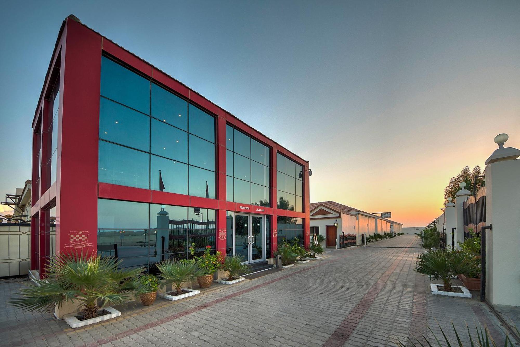 אום אל קוואיין Royal Residence Hotel Apartments מראה חיצוני תמונה